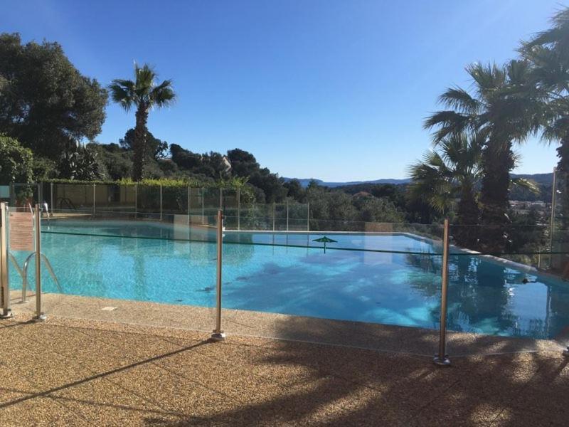 Résidence Les Terrasses du Mirage - Duplex vue mer Bormes-les-Mimosas Extérieur photo